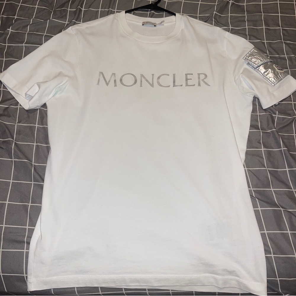 NEW WITH TAGS MONCLER SLEEVE POCKET T-SHIRT XL
